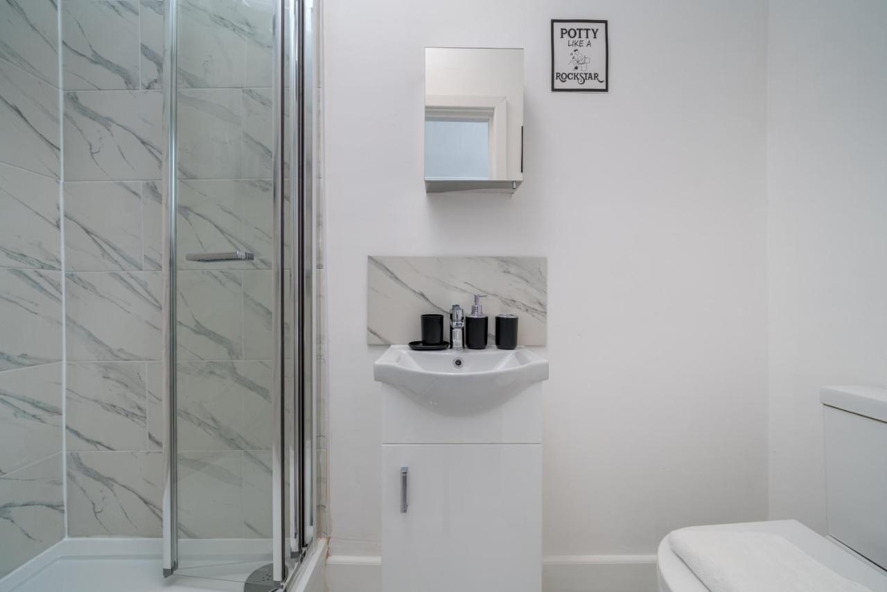 London Selwyn Unique & Stylish Studios 外观 照片