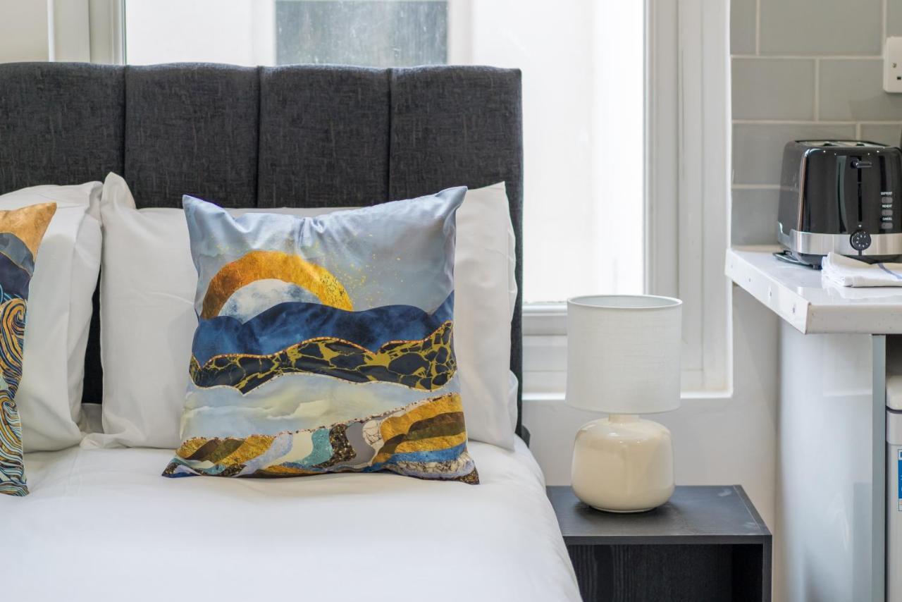 London Selwyn Unique & Stylish Studios 外观 照片