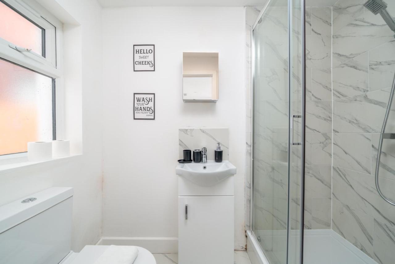 London Selwyn Unique & Stylish Studios 外观 照片