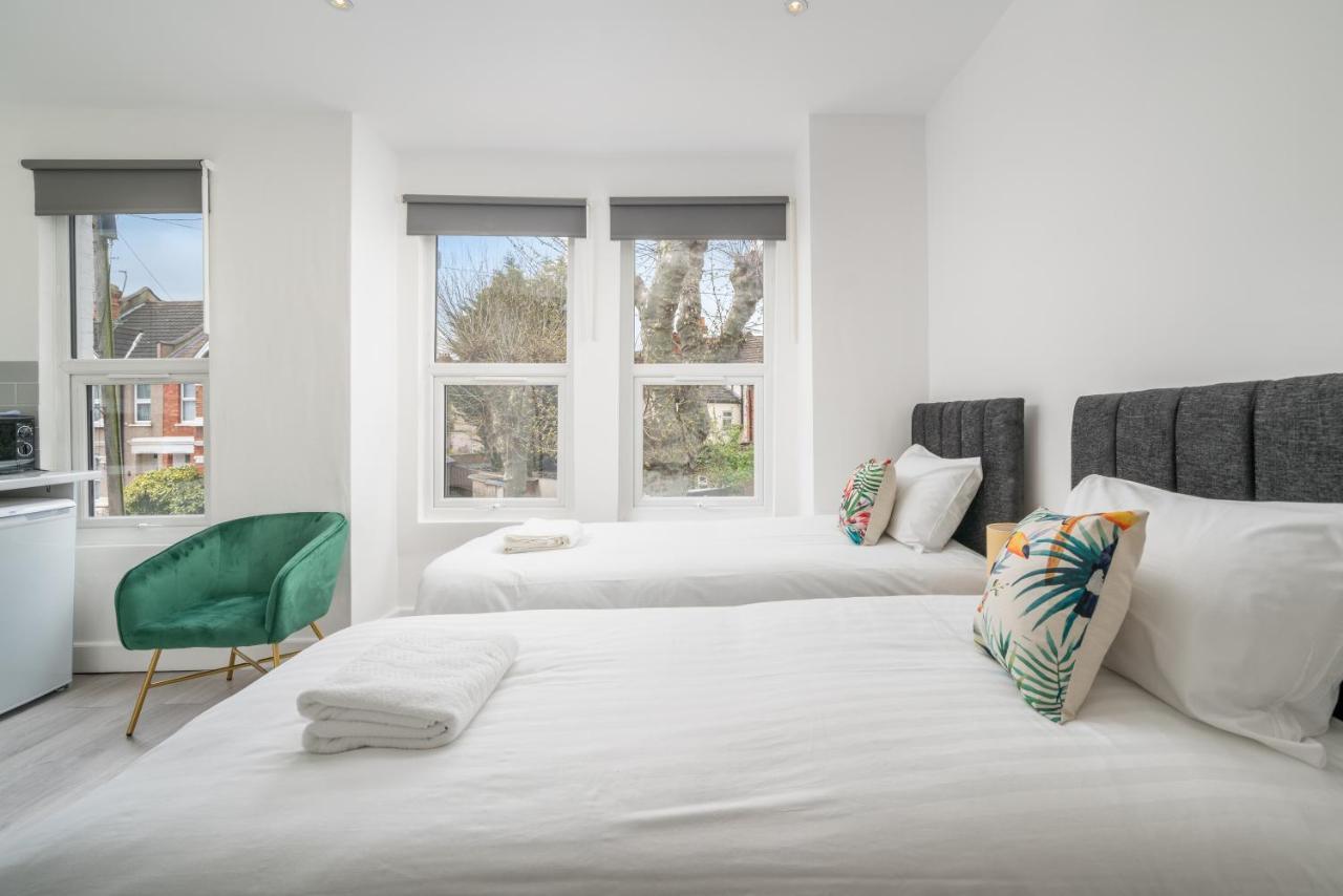 London Selwyn Unique & Stylish Studios 外观 照片